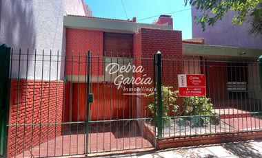 CASA VENTA 4 AMBIENTES SAN BERNARDO 200 METROS DEL MAR