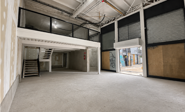 Arriendo Local Comercial, Plaza de Armas, Santiago