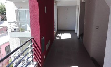 Departamento en Alquiler con Balcón en San Fernando