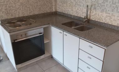 Departamento en Alquiler con Balcón en San Fernando