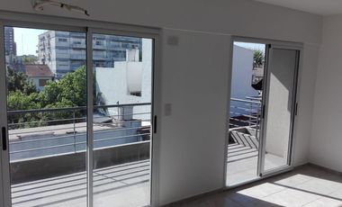 Departamento en Alquiler con Balcón en San Fernando