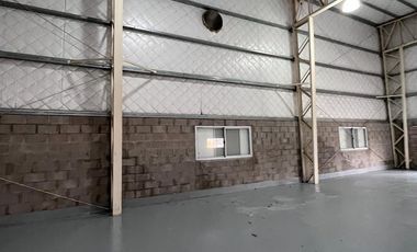 Nave Industrial en Berazategui en alquiler