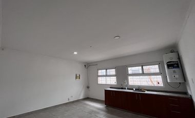Nave Industrial en Berazategui en alquiler