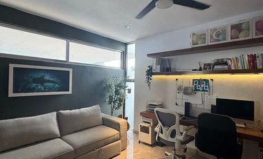 Renta casa amuebla, Privada El Origen, paneles solares. Carr Merida Progreso