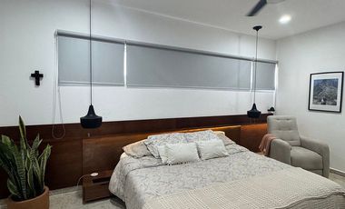 Renta casa amuebla, Privada El Origen, paneles solares. Carr Merida Progreso