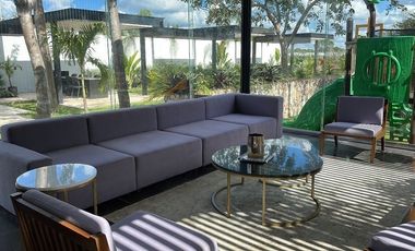 Renta casa amuebla, Privada El Origen, paneles solares. Carr Merida Progreso