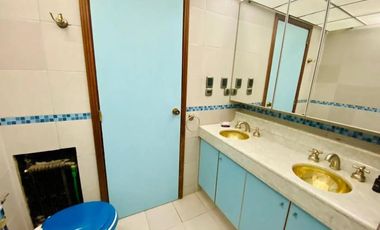 Casa venta casa 5 ambientes con piscina