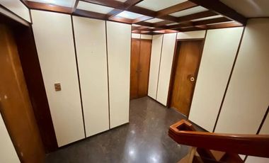 Casa venta casa 5 ambientes con piscina