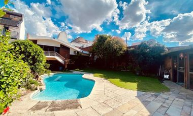 Casa venta casa 5 ambientes con piscina