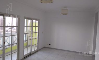 Departamento 2 ambientes en alquiler - Lanús Este