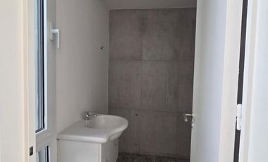 Venta Casa Duplex de 3 dormitorios en housing con amenities seguridad 24 hs
