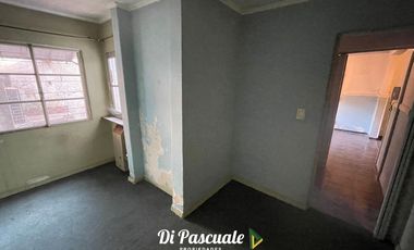 Venta Locales con Departamentos Ideal Inversores -  Paso Del Rey Centro