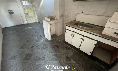 Venta Locales con Departamentos Ideal Inversores -  Paso Del Rey Centro