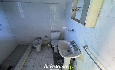 Venta Locales con Departamentos Ideal Inversores -  Paso Del Rey Centro