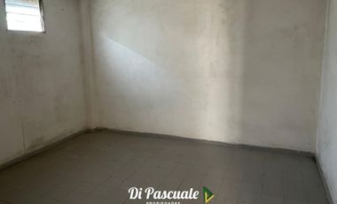 Venta Locales con Departamentos Ideal Inversores -  Paso Del Rey Centro