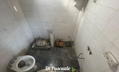 Venta Locales con Departamentos Ideal Inversores -  Paso Del Rey Centro