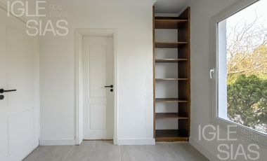 Casa en venta y alquiler al lago en Las Glorietas, Nordelta