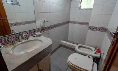 Venta - Casa 3 dormit    casa de huéspedes - Bella Vista