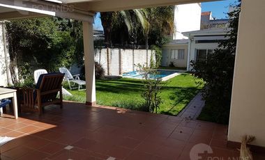 CASA EN VENTA EN TRONADOR 2700 COGHLAN
