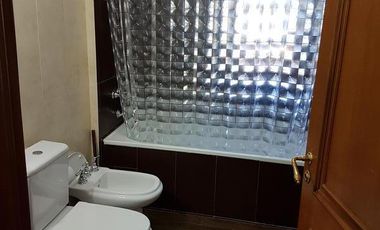 CASA EN VENTA EN TRONADOR 2700 COGHLAN