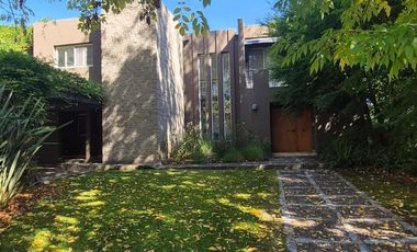 Casa en alquiler amoblada en Santa Maria de Tigre con amarra propia