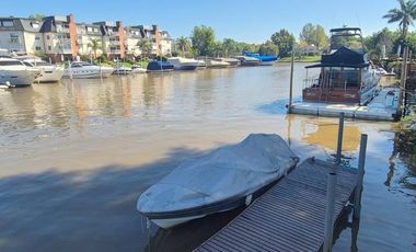 Casa en alquiler amoblada en Santa Maria de Tigre con amarra propia