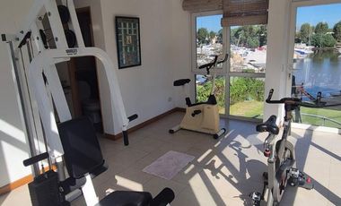 Casa en alquiler amoblada en Santa Maria de Tigre con amarra propia
