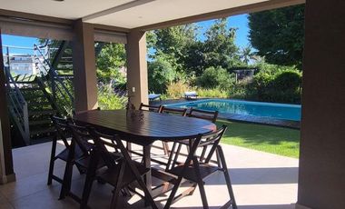 Casa en alquiler amoblada en Santa Maria de Tigre con amarra propia