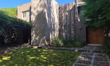 Casa en alquiler amoblada en Santa Maria de Tigre con amarra propia