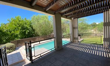 Casa en Chacras De Coria