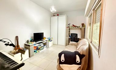 Casa a la Venta con Jardin en Victoria!