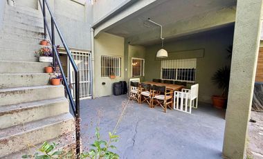 Casa a la Venta con Jardin en Victoria!