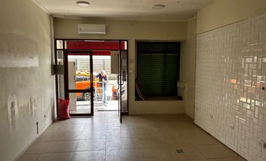 Local y Vivienda en excelente ubicación, a pasos del centro de la ciudad