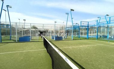 Venta Canchas de Padle Chicureo