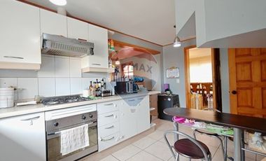 Espectacular Casa de 3D+3b, con piscina, quincho
