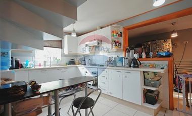Espectacular Casa de 3D+3b, con piscina, quincho