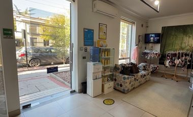Casa comercial, oficinas y bodegas Providencia