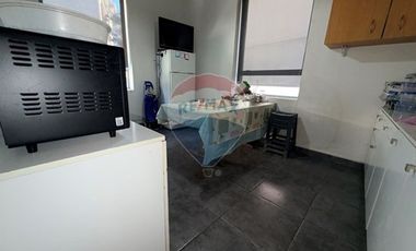 Casa comercial, oficinas y bodegas Providencia