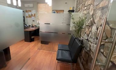 Casa comercial, oficinas y bodegas Providencia