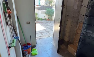 Casa comercial, oficinas y bodegas Providencia