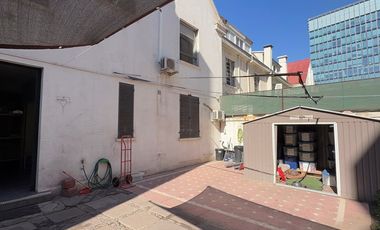 Casa comercial, oficinas y bodegas Providencia