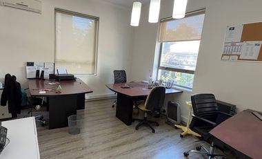Casa comercial, oficinas y bodegas Providencia