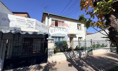 Excelente Casa Comercial en Providencia