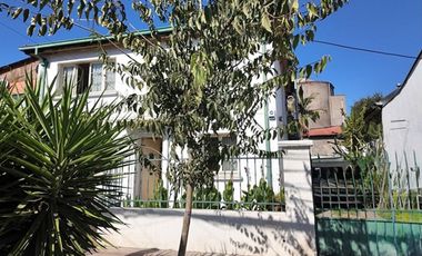 Excelente Casa Comercial en Providencia