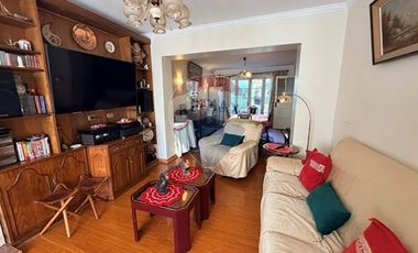 Excelente Casa Comercial en Providencia