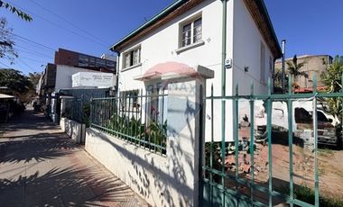 Excelente Casa Comercial en Providencia