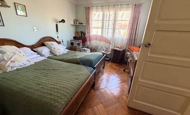 Excelente Casa Comercial en Providencia