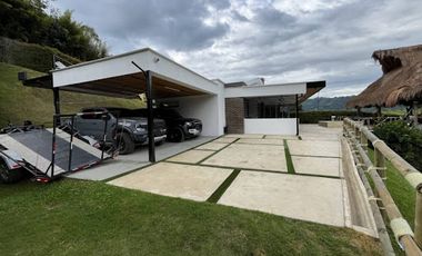 ARRIENDO de CASA CAMPESTRE en PEREIRA
