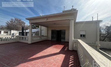 Casa en Capital - San Luis oeste al 500