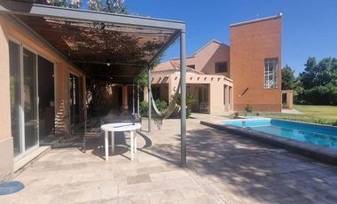 Casa en Barrio Privado Quintas del Libertador, Santa Lucia